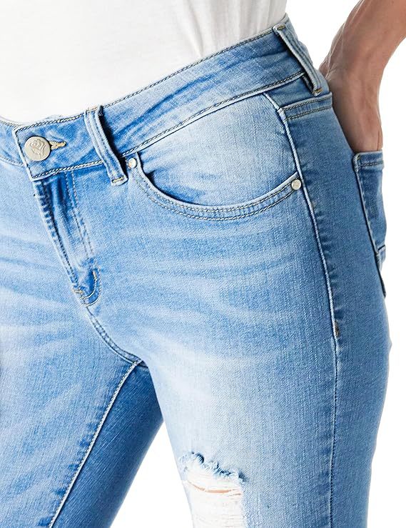 Distressed Skinny Jeans